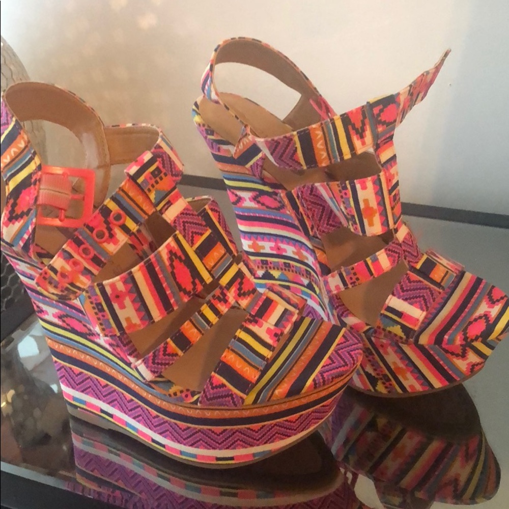 6in colorful wedges